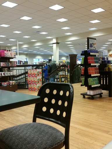 Book Store «Barnes & Noble Booksellers Moorestown», reviews and photos, 1311 Nixon Dr, Moorestown, NJ 08057, USA