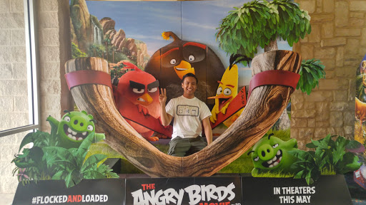 Movie Theater «Regal Fossil Creek 11», reviews and photos, 6100 N Fwy Service Rd E, Fort Worth, TX 76137, USA