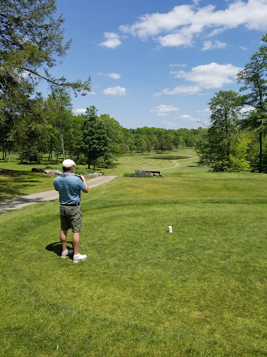 Golf Club «Blueberry Hill Golf Club», reviews and photos, 6528 Cable Hollow Rd, Russell, PA 16345, USA