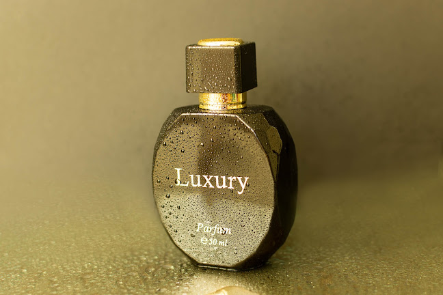 Luxury parfums - Магазин за козметика