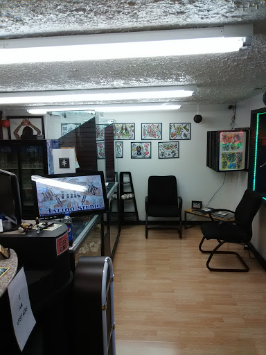Tattoo Shop «A - Town Ink Tattoo Studio», reviews and photos, 1313 Jackson St, Anderson, IN 46016, USA