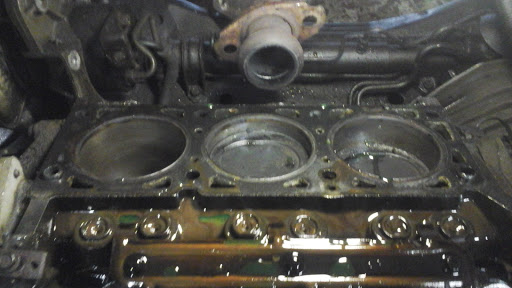 Auto Repair Shop «Kenmore Automotive», reviews and photos, 1554 Kenmore Blvd, Akron, OH 44314, USA