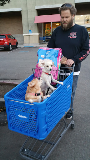 Pet Supply Store «PetSmart», reviews and photos, 261 Spreckels Ave, Manteca, CA 95336, USA