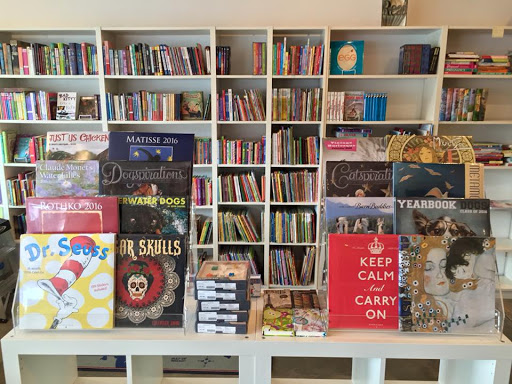 Book Store «Mockingbird Books - Guerneville», reviews and photos, 14045 Armstrong Woods Rd, Guerneville, CA 95446, USA