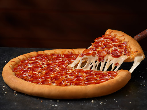 Pizza Restaurant «Round Table Pizza», reviews and photos, 2854 Mountain Blvd, Oakland, CA 94602, USA