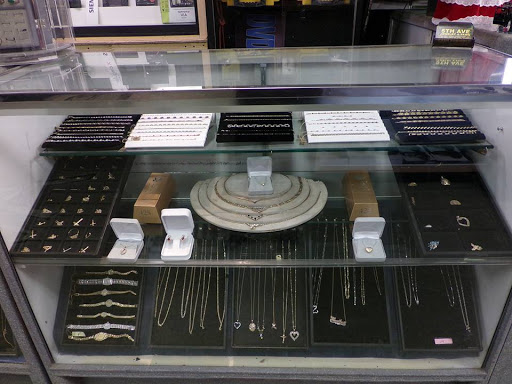Pawn Shop «Fifth Avenue Jewelry & Pawn», reviews and photos, 8201 US-19, Port Richey, FL 34668, USA