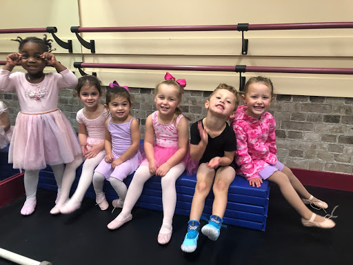 Dance School «Art In Motion Dance Center Inc», reviews and photos, 165 Walt Whitman Rd, Melville, NY 11747, USA