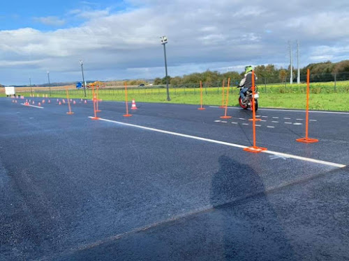 Piste moto auto-école Ferré à Saint-Thuriau