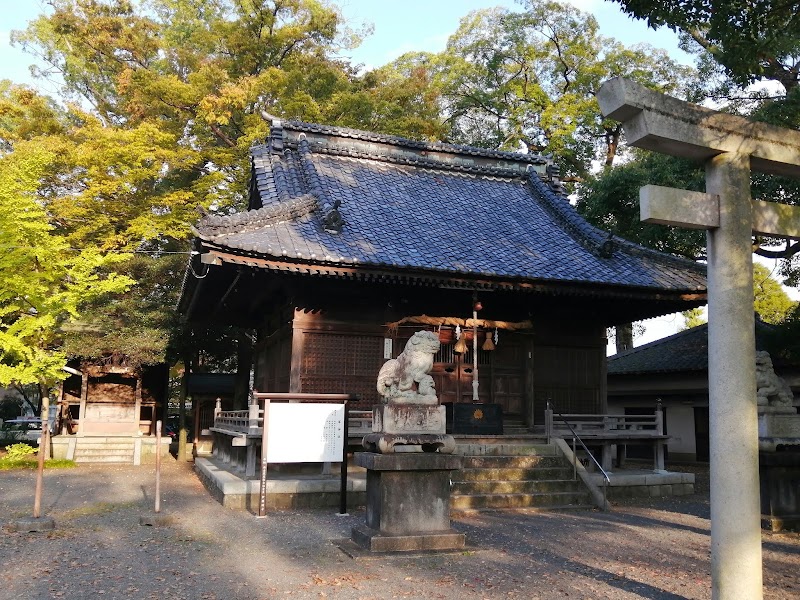 軍神社
