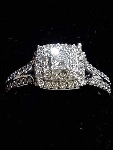 MAVLIRA JEWELLERY