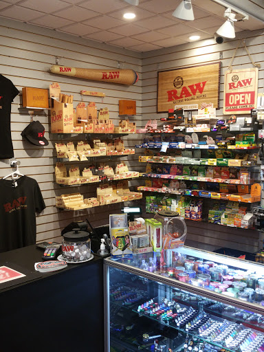 Gift Shop «Headlines Boutique», reviews and photos, 600 Laconia Rd, Tilton, NH 03276, USA