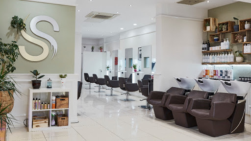 Hairdressers for curly hair Leeds