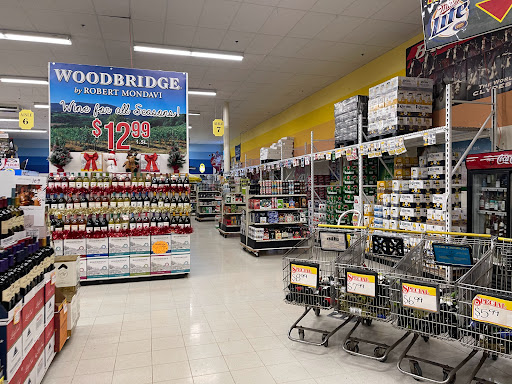 Liquor Store «Connecticut Beverage Mart», reviews and photos, 955 Washington St, Middletown, CT 06457, USA