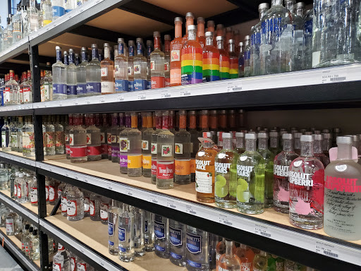 Liquor Store «Shoregate Beverage & Liquor», reviews and photos, 30498 Lakeshore Blvd, Willowick, OH 44095, USA