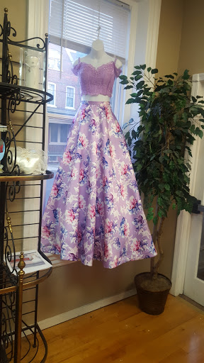 Bridal Shop «Sue Ames Bridal Outlet», reviews and photos, 202 N 10th St, Allentown, PA 18102, USA