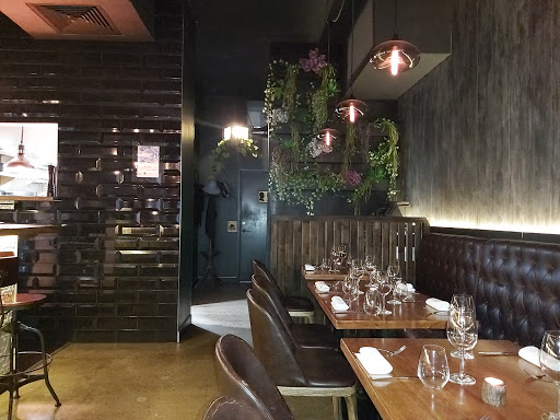 Orléans Restaurant and Bar
