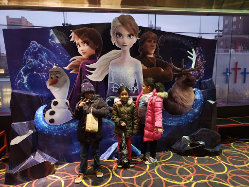 Movie Theater «AMC Magic Johnson Harlem 9», reviews and photos, 2309 Frederick Douglass Blvd, New York, NY 10027, USA