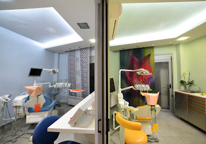 Ελευθεριάδου Σμαρώ - Χειρουργός Οδοντίατρος - Αισθητική Οδοντιατρική