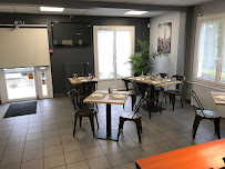 Atmosphère du Restaurant français L'Escale à Champagné - n°2