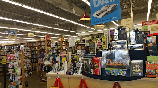 Book Store «Half Price Books», reviews and photos, 3185 Princeton Rd, Hamilton, OH 45011, USA