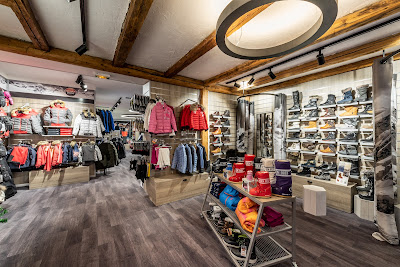 Gilbert Sports Praz Riond | Vêtements & équipements de ski à Courchevel à Courchevel
