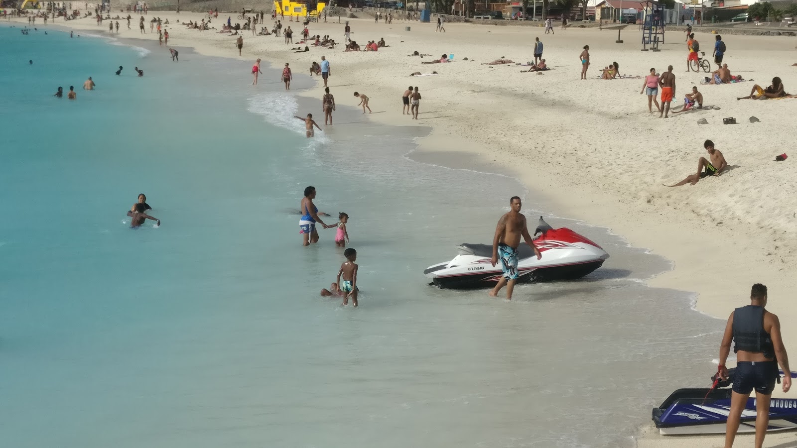 Foto van Laginha Beach met turquoise puur water oppervlakte