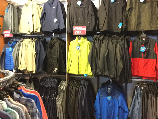 Sportswear Store «Columbia Sportswear Outlet Store at Prime Outlets Williamsburg», reviews and photos, 5711-37 Richmond Rd, Williamsburg, VA 23188, USA