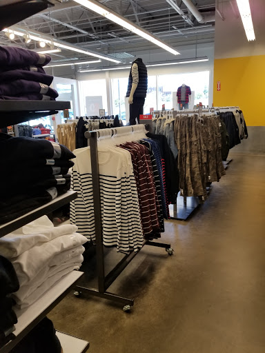 Shopping Mall «Dedham Mall», reviews and photos, 300 Providence Hwy, Dedham, MA 02026, USA