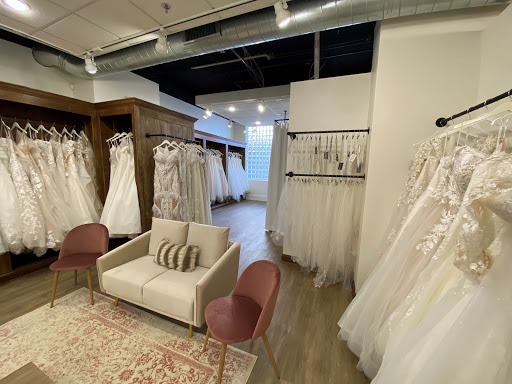 Bridal Shop «Donna Salyers’ Fabulous-Bridal», reviews and photos, 601 Madison Ave, Covington, KY 41011, USA