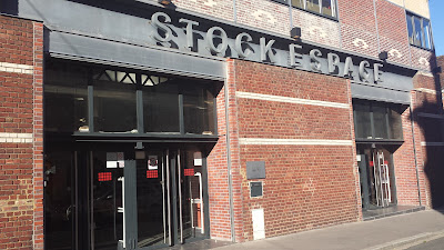 Stock Espace à Beauvais