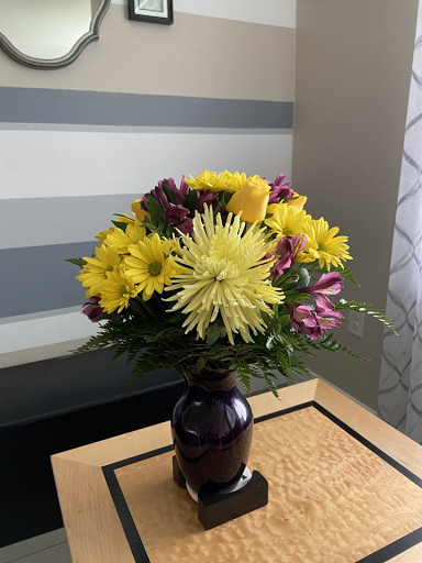 Florist «Bloomingdale Florist», reviews and photos, 827 E Bloomingdale Ave, Brandon, FL 33511, USA