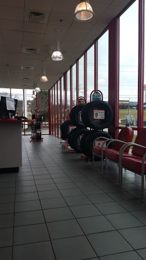 Tire Shop «Discount Tire Store - Nashville, TN», reviews and photos, 5832 Nolensville Pike, Nashville, TN 37211, USA