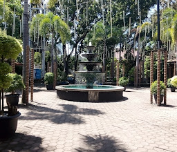Kuring Taman Palem Cafe & Resto photo