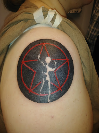 Tattoo Shop «Deaf Dog Ink Tattoo Studio», reviews and photos, 9 Jason Ct, St Charles, MO 63304, USA