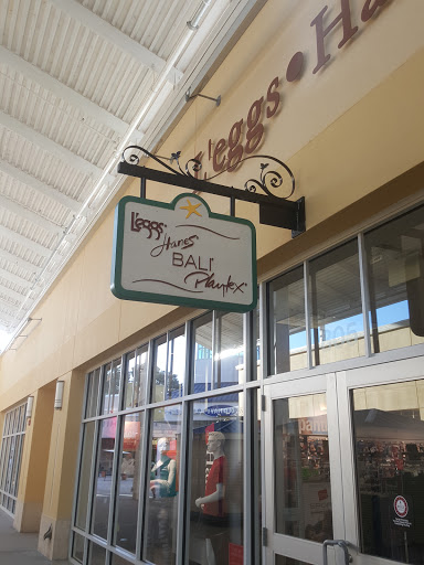 Outlet Mall «Tanger Outlet Myrtle Beach Hwy 17», reviews and photos, 10835 Kings Rd, Myrtle Beach, SC 29572, USA