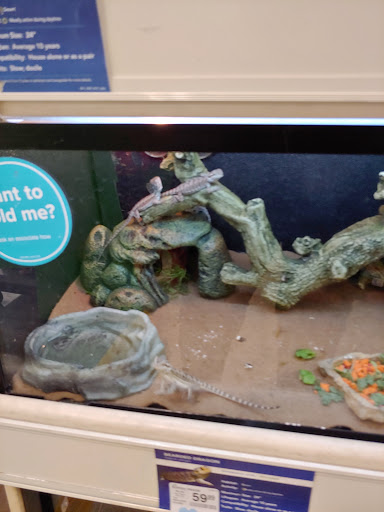 Pet Supply Store «PetSmart», reviews and photos, 9921 Pulaski Hwy, Baltimore, MD 21220, USA