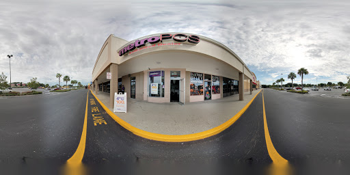 Cell Phone Store «MetroPCS Authorized Dealer», reviews and photos, 21631 Village Lakes Shopping Center Dr, Land O Lakes, FL 34639, USA