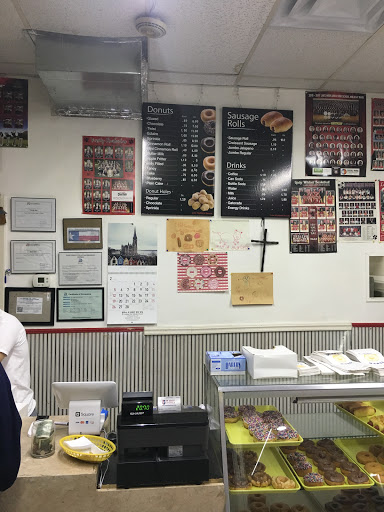 Donut Shop «Lake Highland Donuts», reviews and photos, 9661 Audelia Rd, Dallas, TX 75238, USA