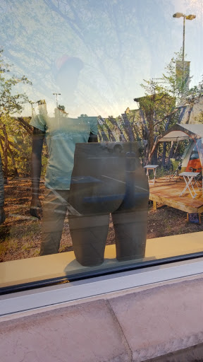 Camping Store «REI», reviews and photos, 735 NW Gilman Blvd, Issaquah, WA 98027, USA