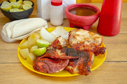 Pollos violados y carnes asadas 