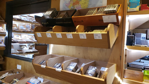 Tobacco Shop «Blue Smoke of Dallas», reviews and photos, 4560 W Mockingbird Ln, Dallas, TX 75209, USA