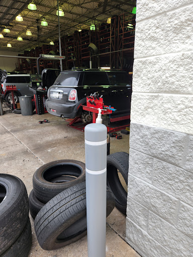 Tire Shop «Discount Tire Store - Dallas, TX», reviews and photos, 2976 Forest Ln, Dallas, TX 75234, USA