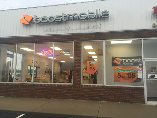 Boost Mobile Store by Warsaw Wireless - Kenard, 4770 Kenard Ave, Cincinnati, OH 45232, USA, 
