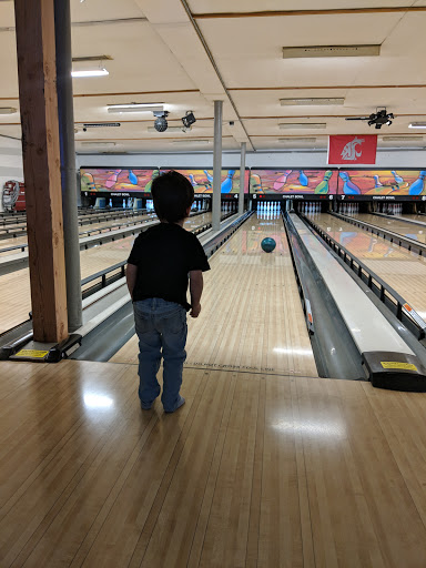 Bowling Alley «Chalet Bowl & 26th Street Cafe», reviews and photos, 3806 N 26th St, Tacoma, WA 98407, USA