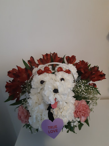 Florist «Florals From The Heart», reviews and photos, 224 Whippoorwill Dr, Raynham, MA 02767, USA