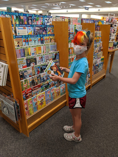 Book Store «Schuler Books & Music», reviews and photos, 2660 28th St SE, Grand Rapids, MI 49512, USA