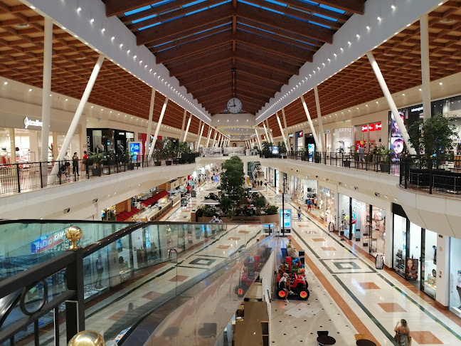 Il Leone Shopping Center - Centro commerciale