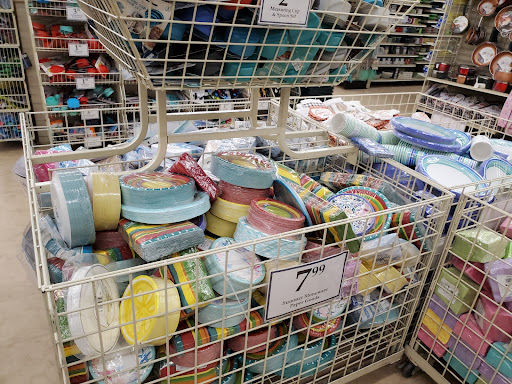 Home Goods Store «Christmas Tree Shops», reviews and photos, 1100-1300 N Galleria Dr, Middletown, NY 10941, USA