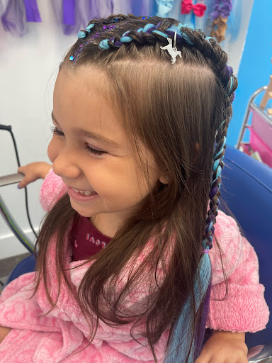 Hair Salon «Pink and Blue Kids Salon Spa Parties», reviews and photos, 9851 NW 58th St, Doral, FL 33178, USA