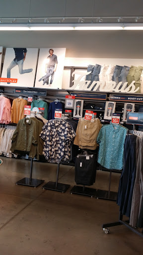 Clothing Store «Old Navy», reviews and photos, 277 Main St, Exton, PA 19341, USA